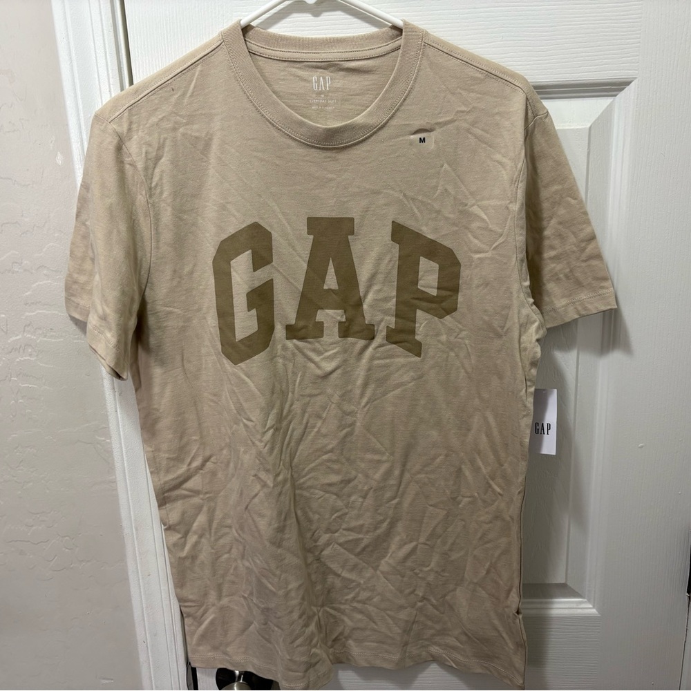 GAP Men's Beige Short Sleeve Tee